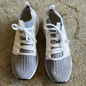 Under Armour Phantom White and Gray Men’s Low tops 12.5